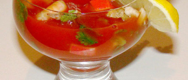 Коктейль с креветками и авокадо