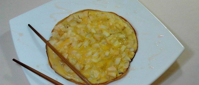 Омлет с яблоком и медом