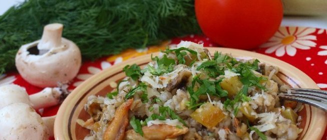 Гарнир из перловки с овощами и курицей