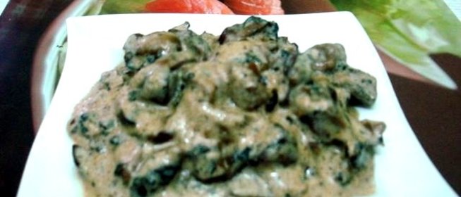 Сметанный соус с шампиньонами