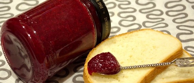 Джем из кизила