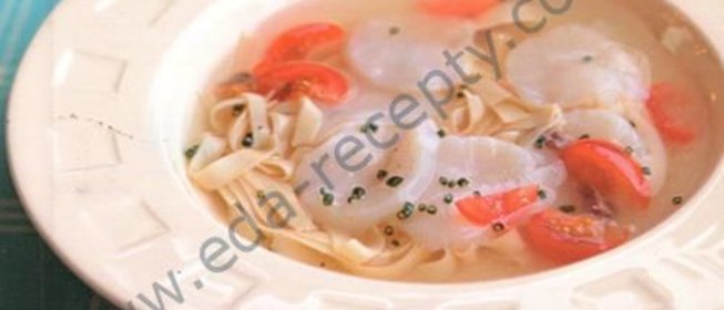 Суп из морских гребешков и тальолини по-неаполитански с гренками