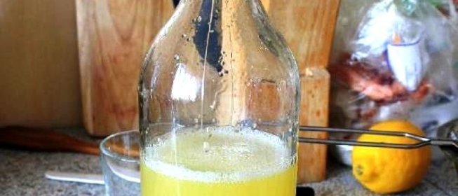 Ананасовый ликер