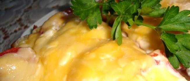 Пицца на сковороде из батона