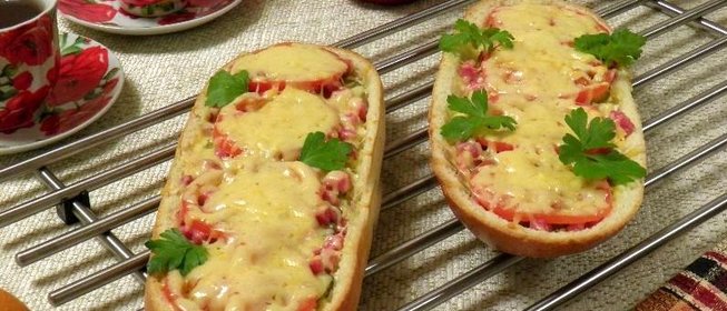 Домашняя пицца на батоне