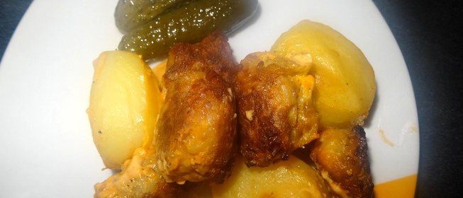 Картофель с тефтелями