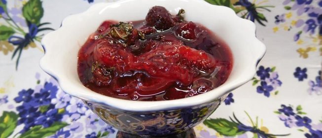 Клубничное варенье с апельсинами и мятой