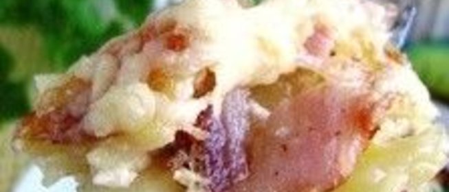 Сочная запеканка из картофеля с грудинкой