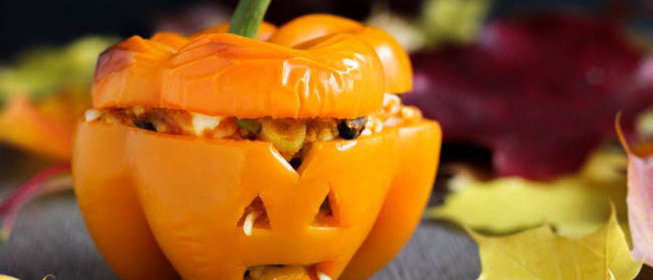 Перец, фаршированный рисом с тыквенным пюре