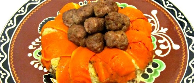 Запеканка из риса с фрикадельками