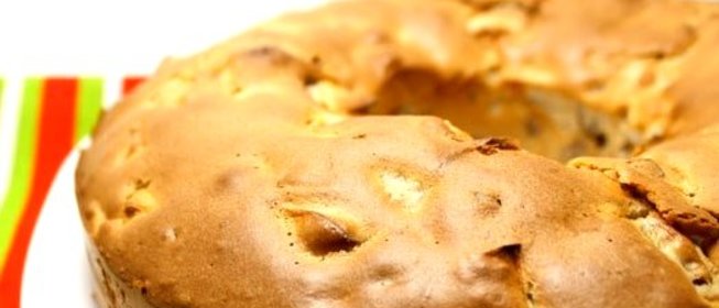 Шарлотка с вареньем