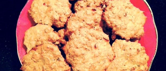 Овсяное печенье с орехами, медом и корицей