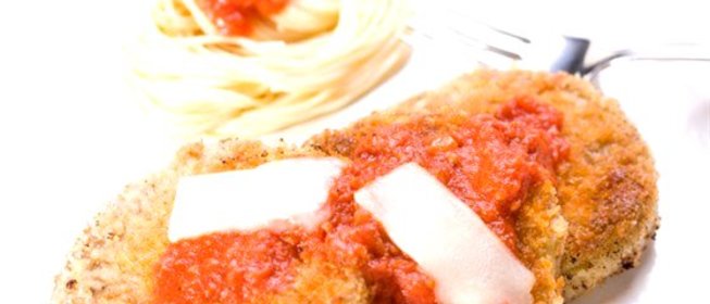 Оладьи из баклажана с томатной приправой