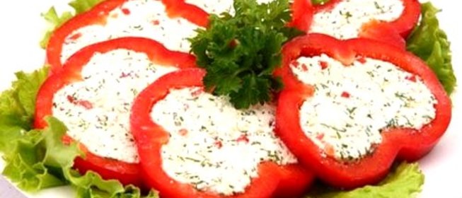 Перец, фаршированный сыром и зеленью