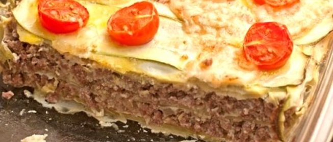 Запеканка мясная с кабачками