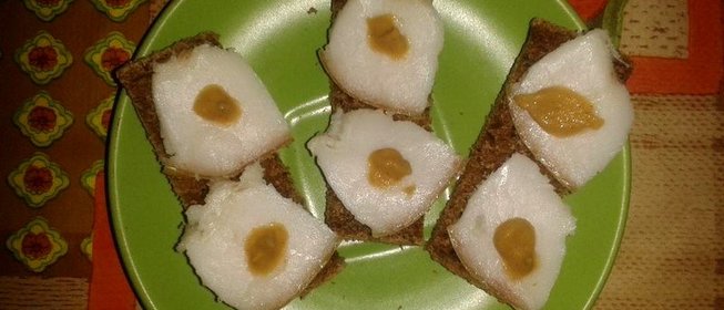 Соленое сало с чесноком