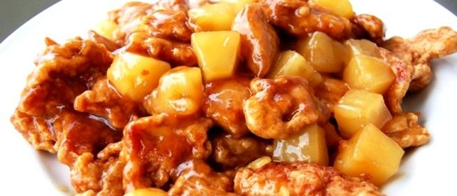 Курица с ананасами