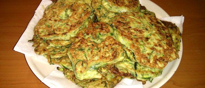 Оладьи из цукини с чесноком