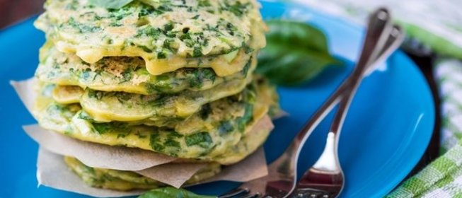 Оладьи со шпинатом и творогом