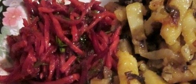 Жареная картошка с замороженными грибами