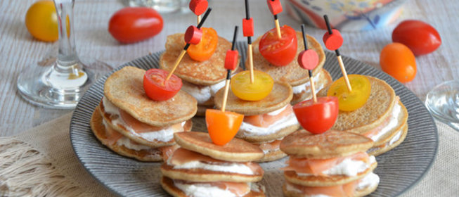 Блинчики со сливочным сыром и копченым лососем