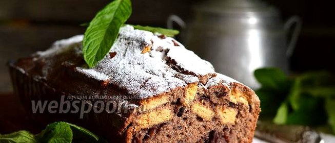 Шоколадный манник с печеньем и консервированной вишней