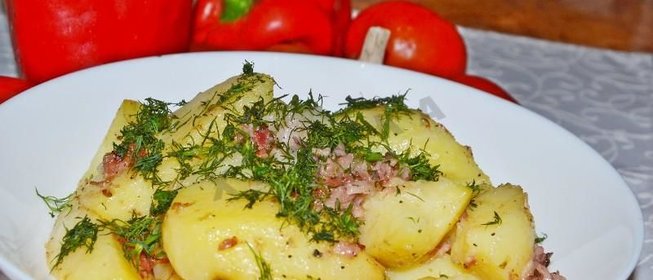 Картошка запеченная с сальтисоном в духовке