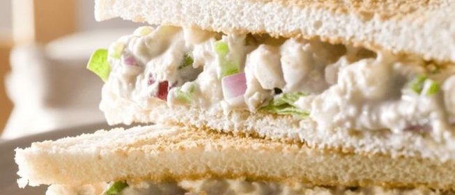 Сэндвич с тунцом