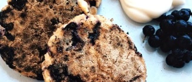 Сырники из гречневой муки с черникой (без глютена)