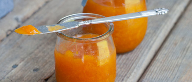 Абрикосовый джем с морковью и миндалем