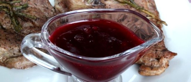 Брусничный соус к мясу