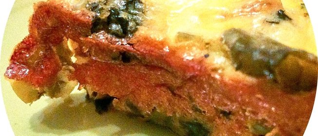 Овощная запеканка с зеленой фасолью, брюссельской капустой и шпинатом