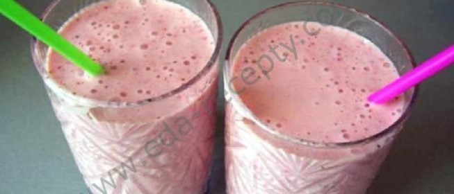 Кефир с вареньем