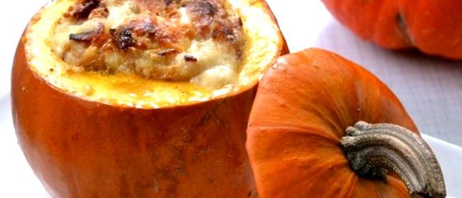 Тыква, фаршированная курицей