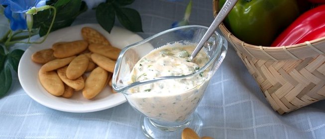 Кефирный соус с зеленью