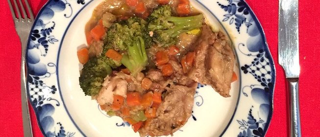 Рагу «Ткемали» из курицы с брокколи