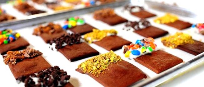 Шоколадное печенье с начинками на выбор