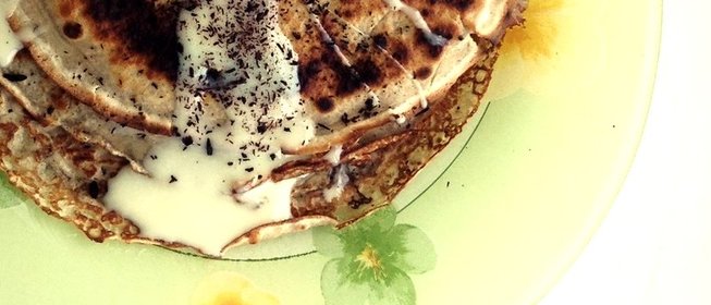 Тонкие блинчики с корицей и сгущенкой