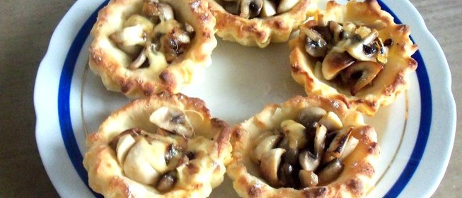 Картофельные корзинки с грибами