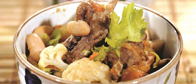 Рагу из бараньих ребрышек с овощами