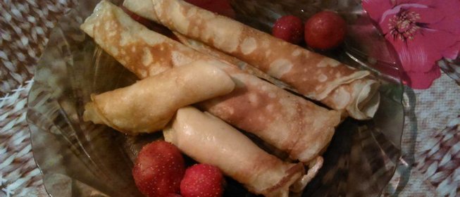 Блинчики с клубникой