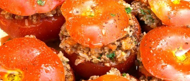 Помидоры, фаршированные бараниной, кедровыми орешками и мятой