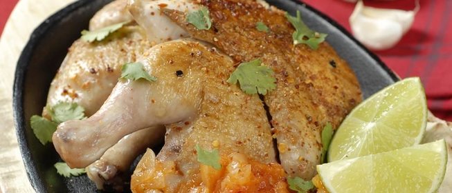 Цыплята с острым томатным джемом