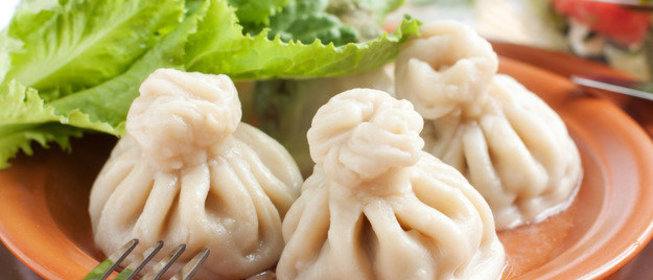 Хинкали с мясом и зеленью