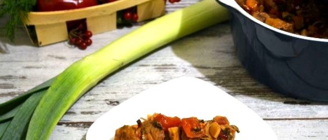 Овощное рагу со свининой в духовке