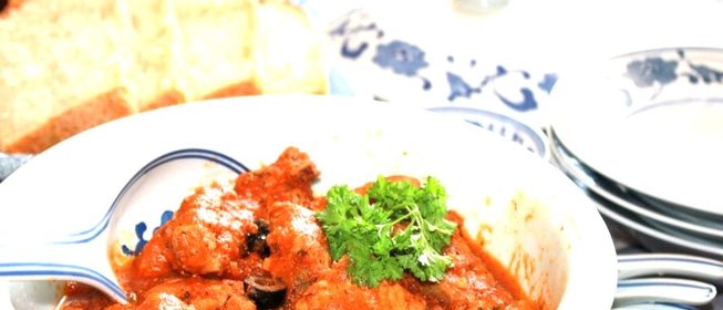 Говядина в томатном соусе