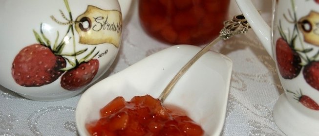 Варенье из айвы и грецких орехов