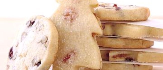 Новогоднее печенье с клюквой