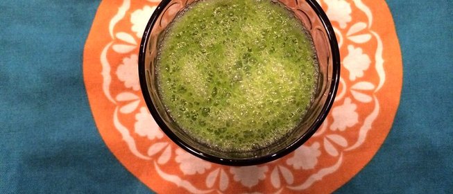 Зеленый смузи со шпинатом и грушами