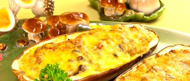 Баклажаны, фаршированные гречкой, грибами и беконом